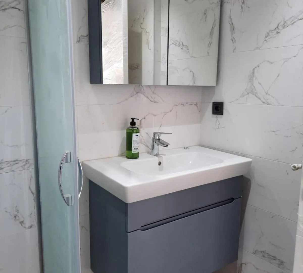Vila Cesme Merkezde Oezel Havuzlu Villa, Ildiri